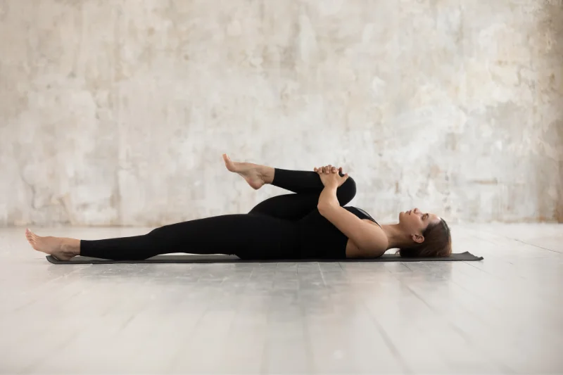 Knee_hugs1 Knee hug exercise